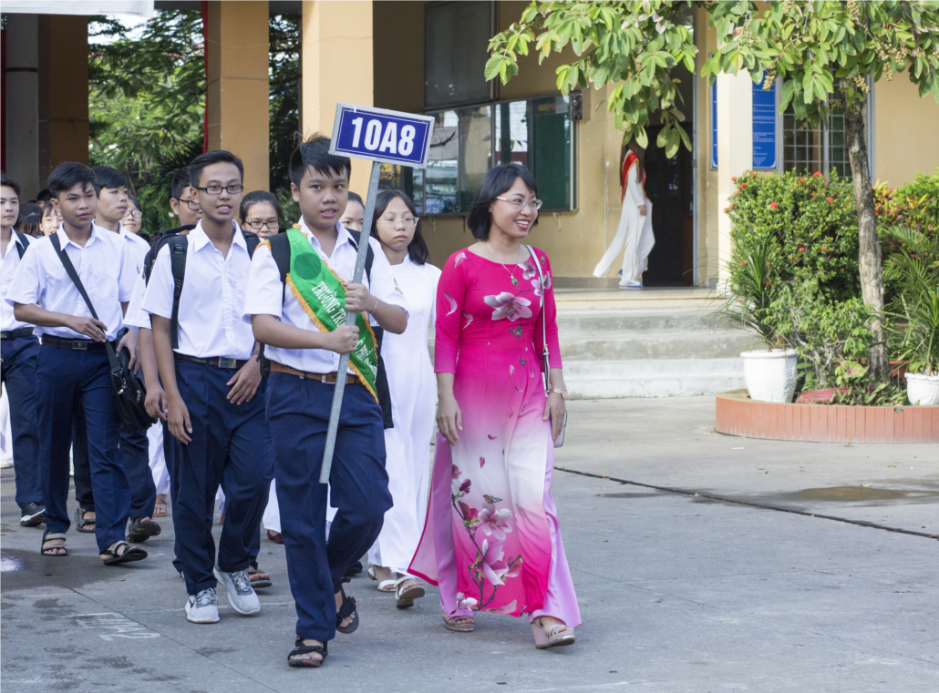 DON CHAO HS LOP 10A8.jpg